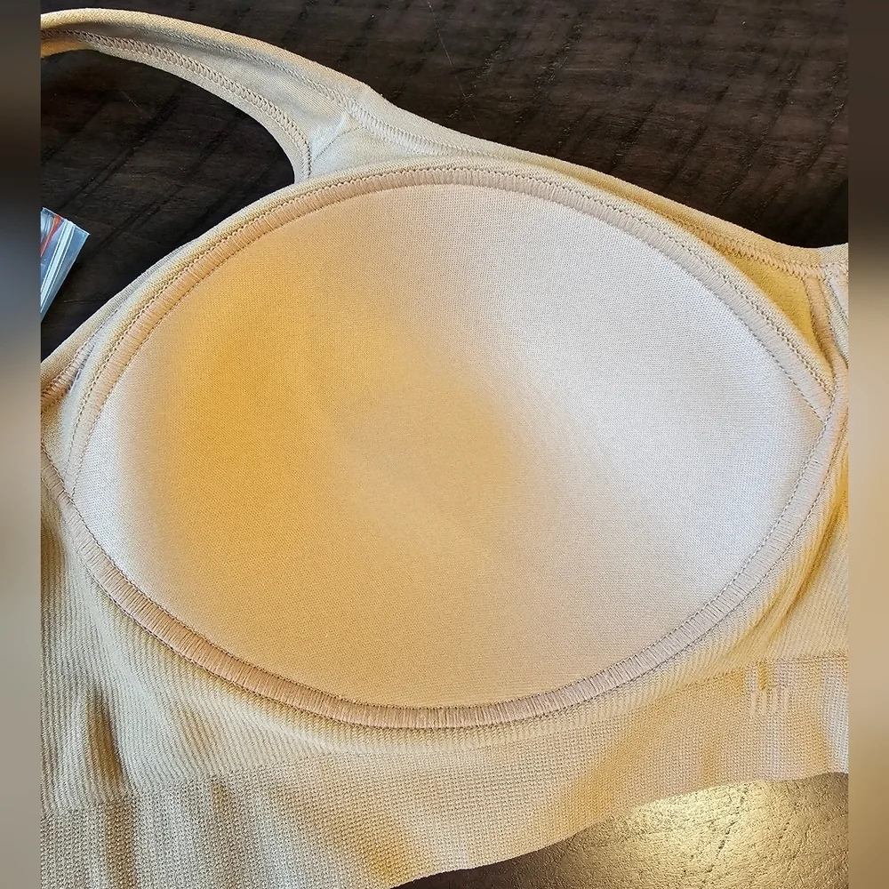 UNDEROUTFIT The Comfort Shaping Bra w Extender, Non-Adjustable Straps, Tan Color
